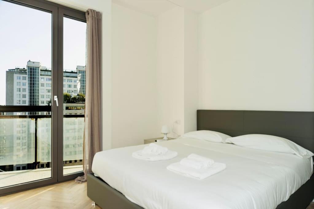 Sky View -Porta Nuova- Appartamento 7 Con Terrazzo Milan Luaran gambar